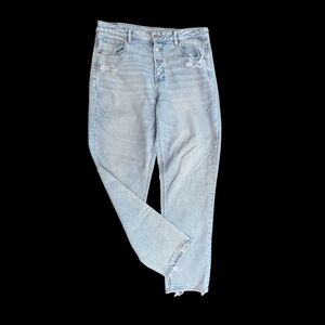 American Eagle Outfitters Mom Jeans